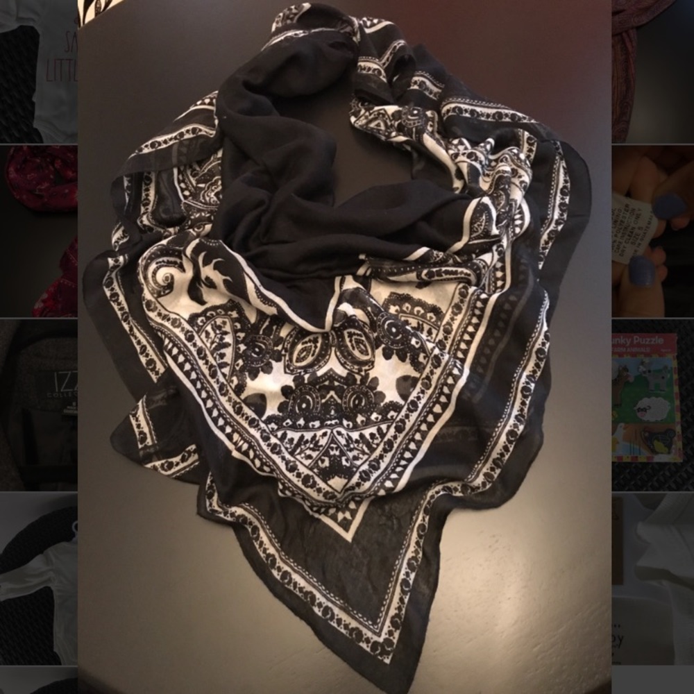 Black and White Patterned Scarf